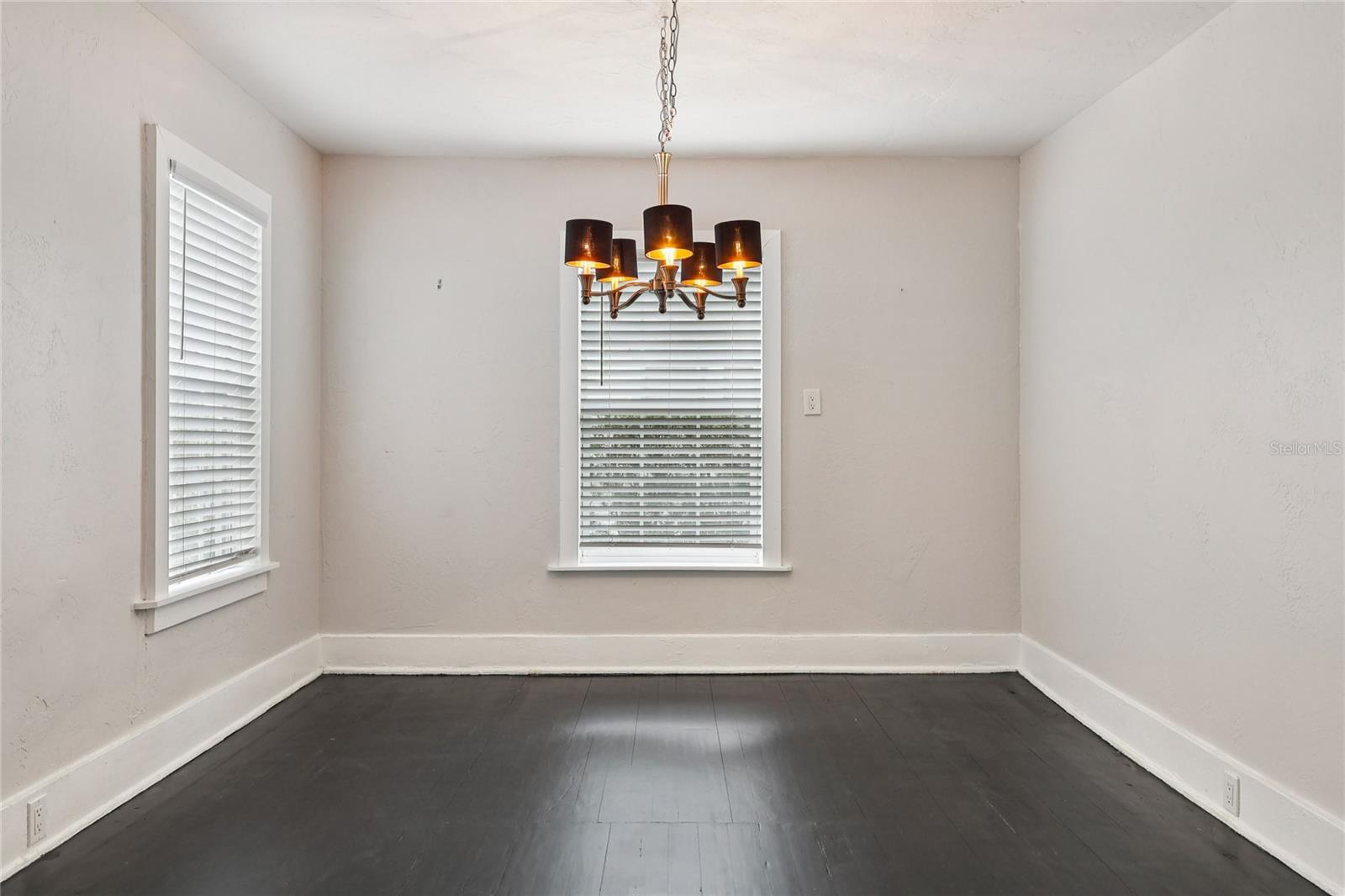 Image 12 of 31 For 137 Grant Street