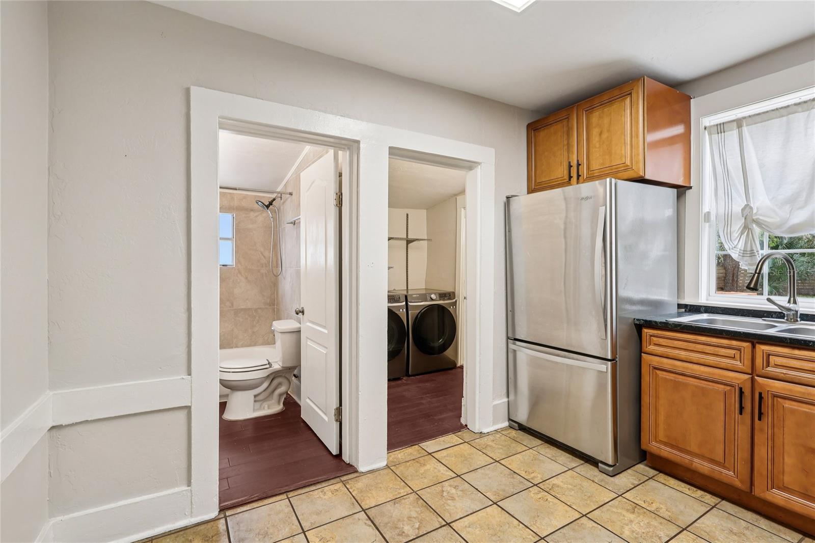 Image 18 of 31 For 137 Grant Street