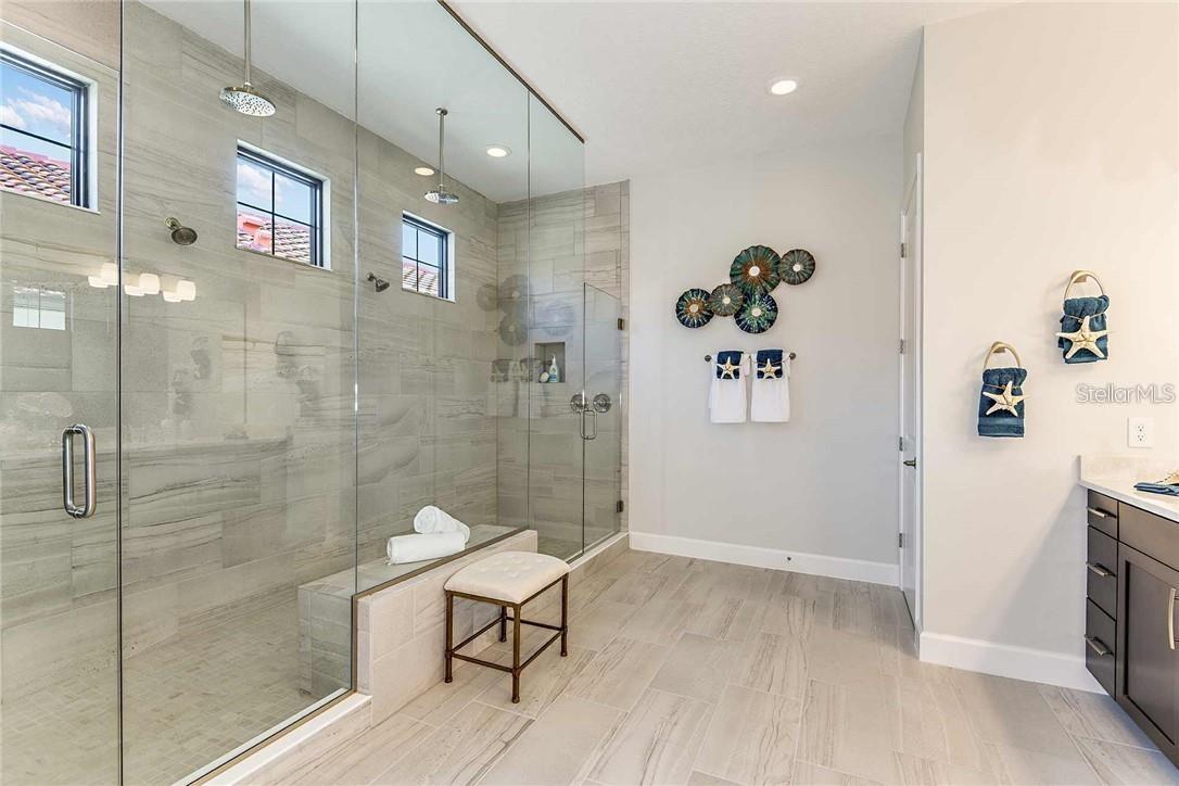 Image 7 of 18 For 8202 Via Vittoria Way