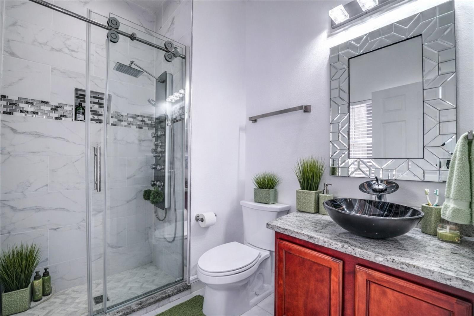 Image 19 of 37 For 6956 Lucca Street