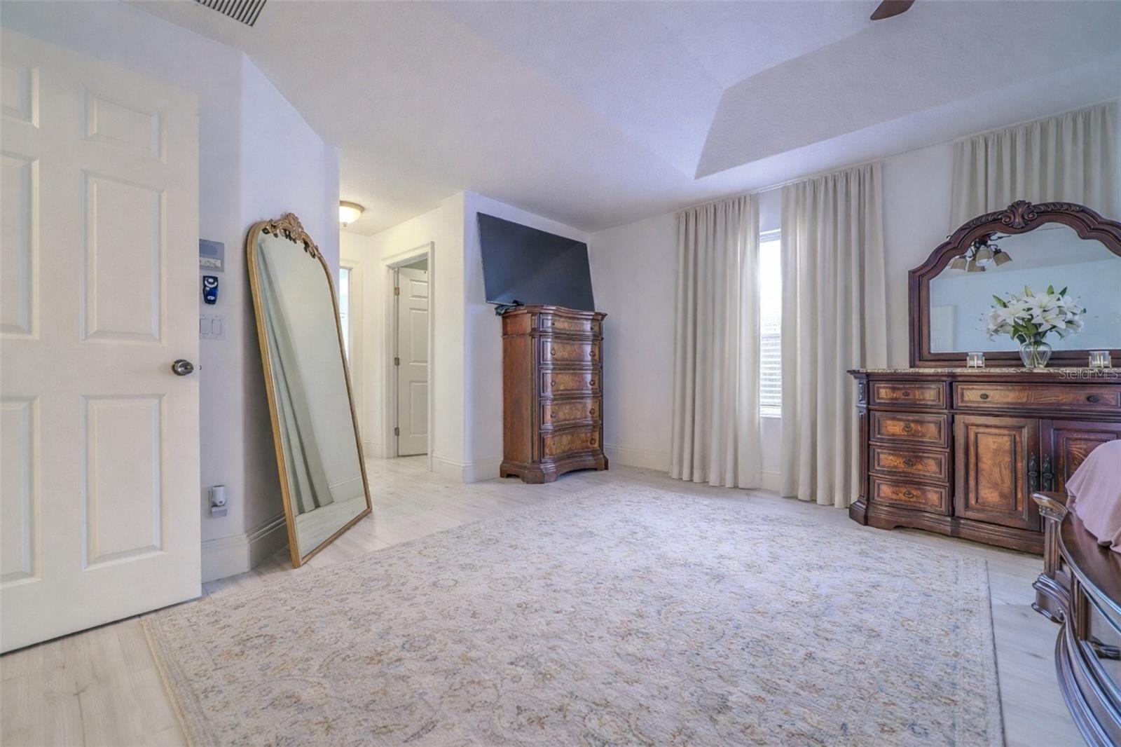 Image 27 of 37 For 6956 Lucca Street