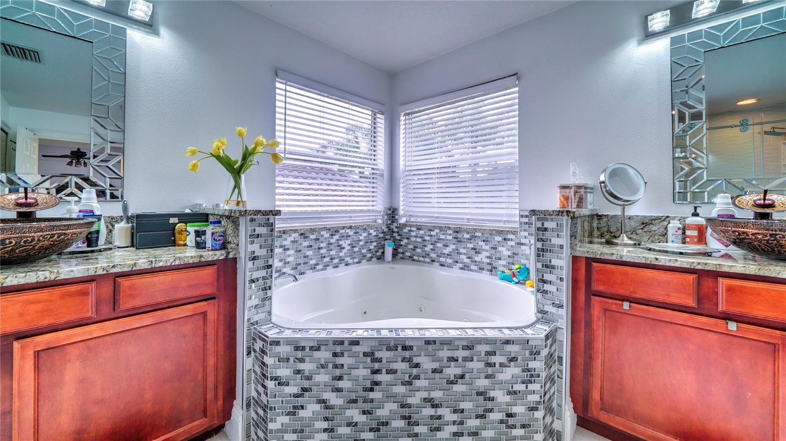 Image 29 of 37 For 6956 Lucca Street