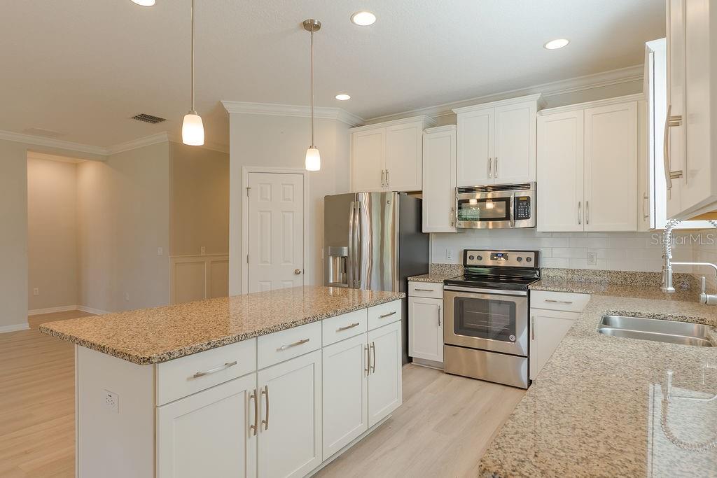 Image 11 of 47 For 15862 Citrus Grove Loop