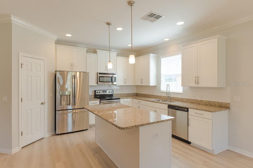 Image 12 of 47 For 15862 Citrus Grove Loop