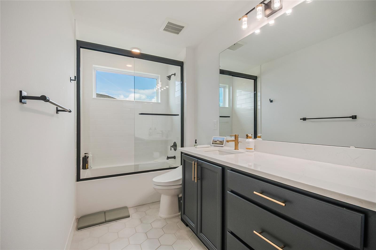 Image 43 of 64 For 2218 Gold Dust Drive