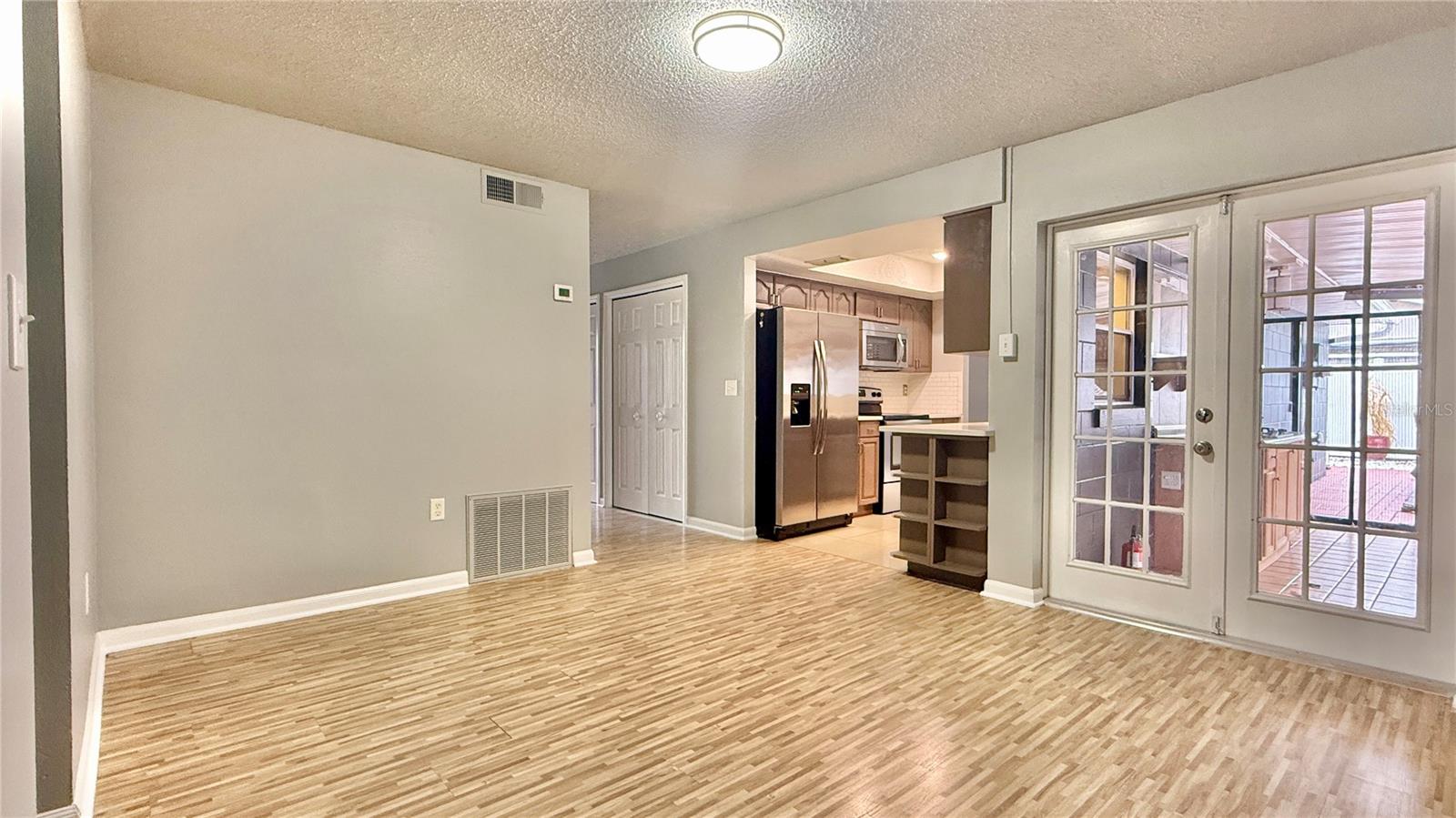 Image 22 of 49 For 2744 Middle Street