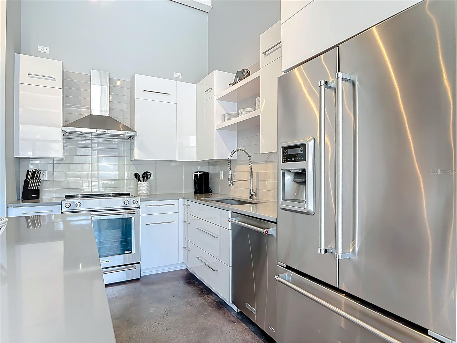 Image 13 of 40 For 302 Broadway Street 240