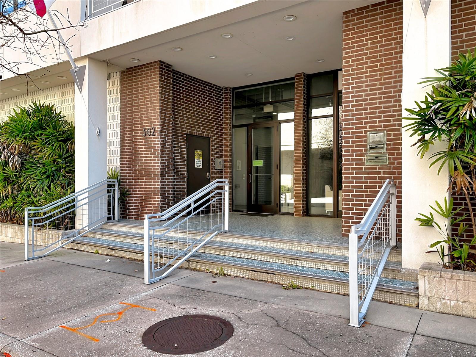 Image 2 of 40 For 302 Broadway Street 240