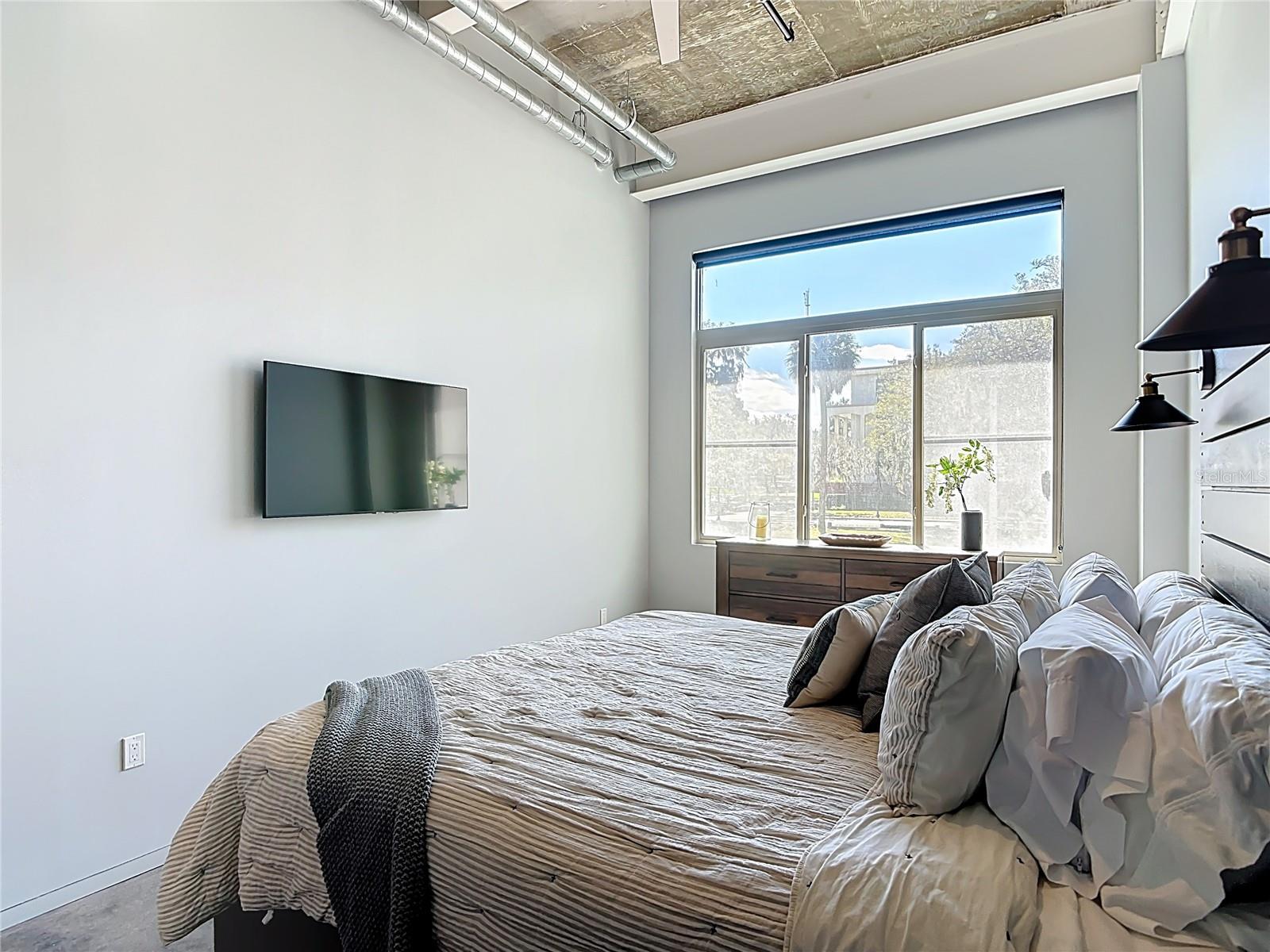 Image 22 of 40 For 302 Broadway Street 240