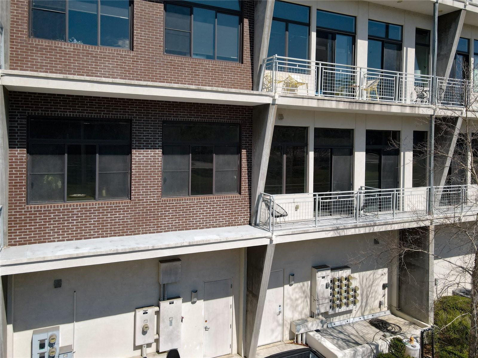 Image 30 of 40 For 302 Broadway Street 240