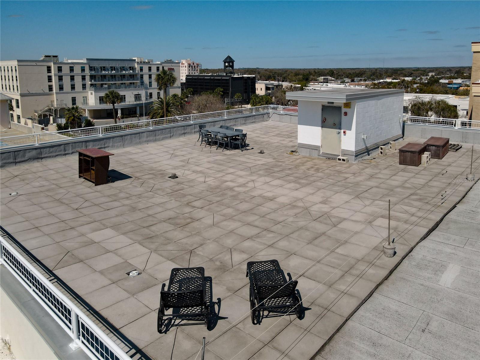 Image 31 of 40 For 302 Broadway Street 240