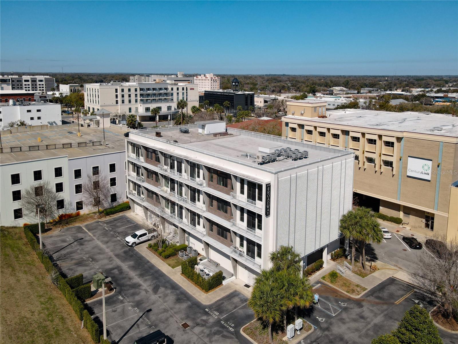 Image 37 of 40 For 302 Broadway Street 240