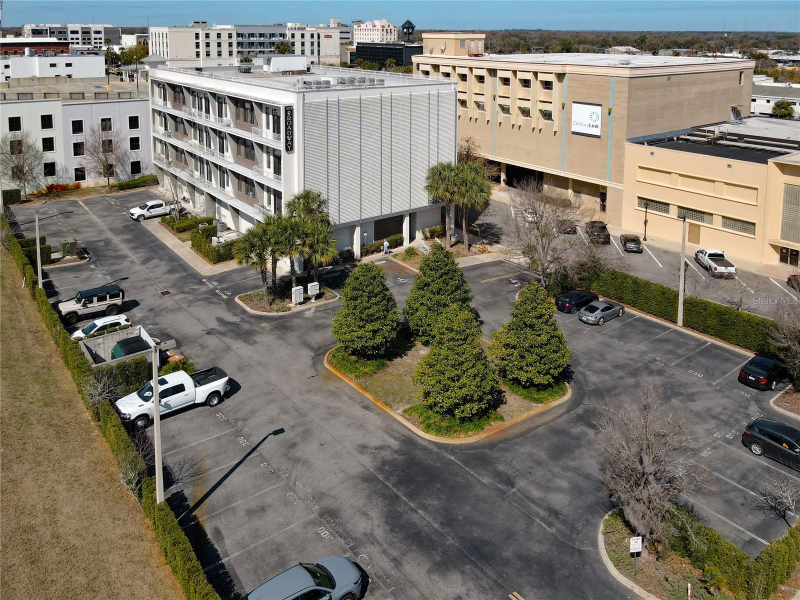 Image 38 of 40 For 302 Broadway Street 240