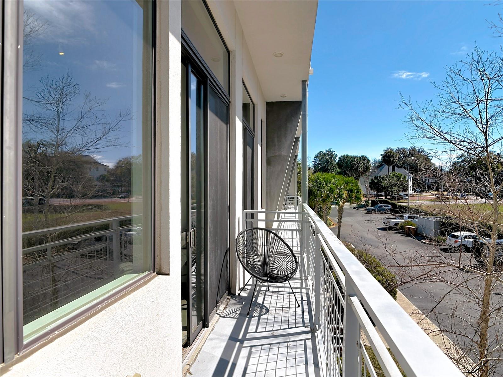 Image 7 of 40 For 302 Broadway Street 240