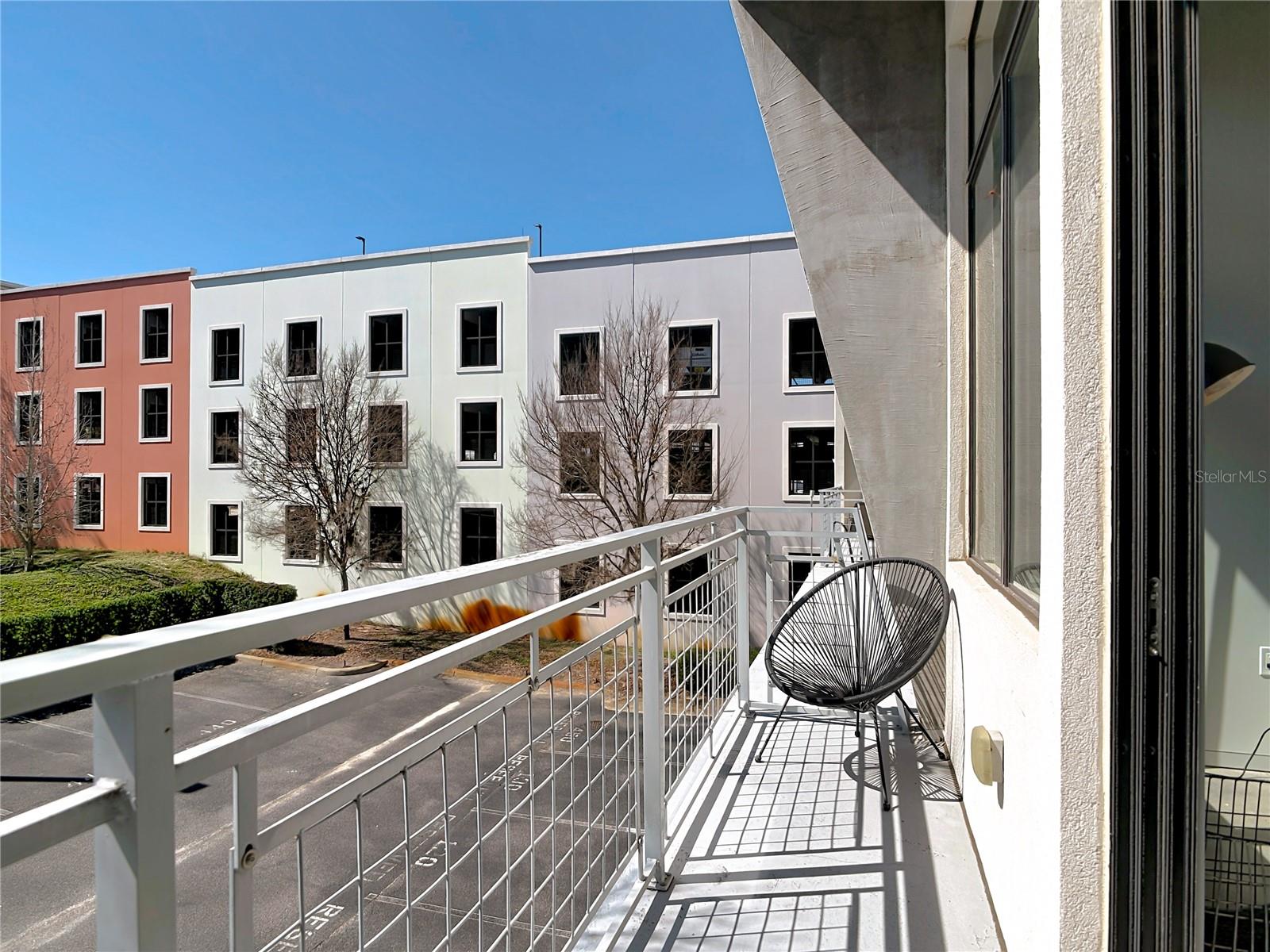 Image 8 of 40 For 302 Broadway Street 240