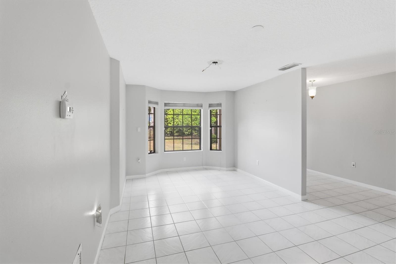 Image 5 of 40 For 219 Hoffman Court