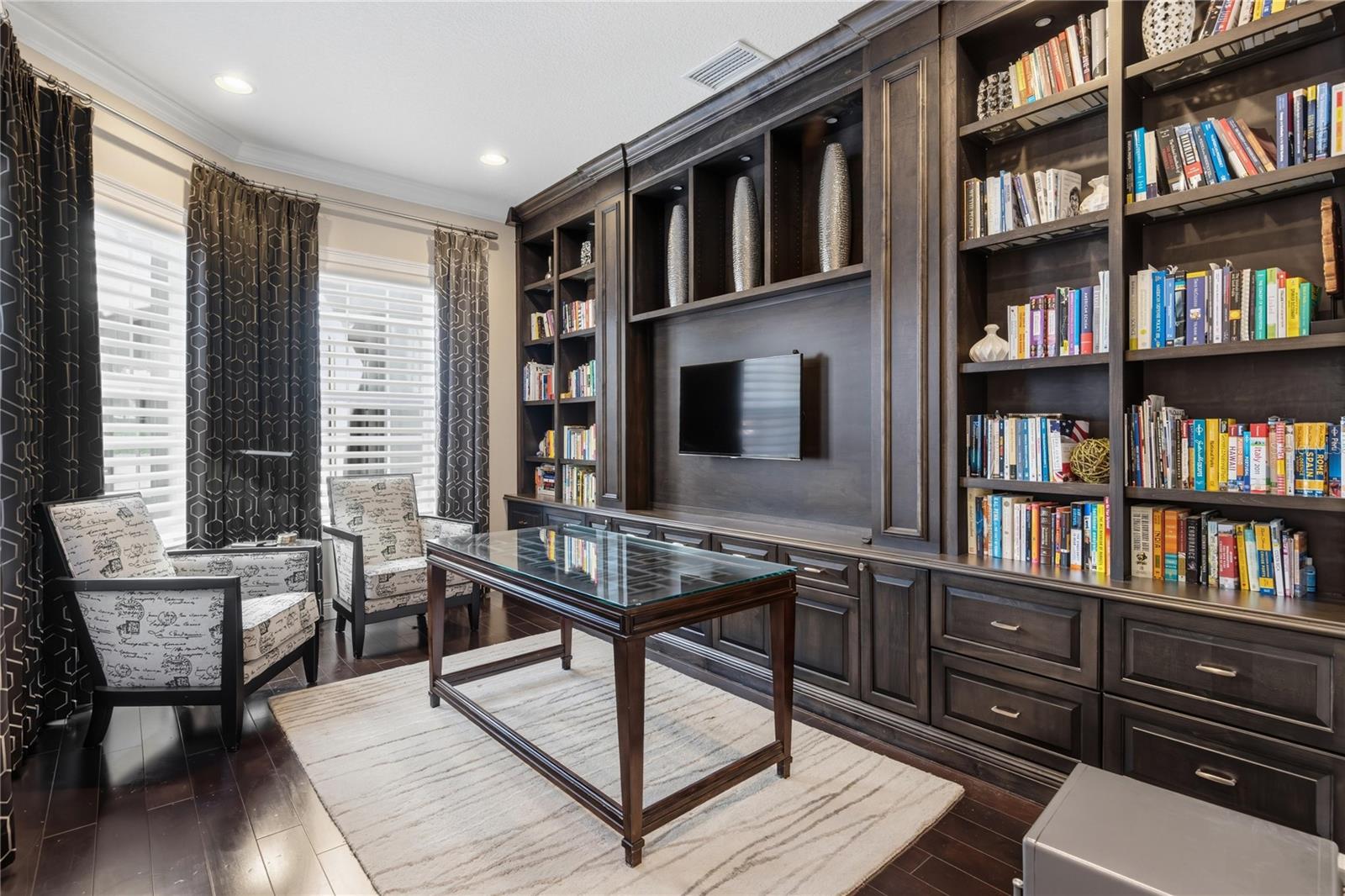 Image 16 of 70 For 217 Arezzo Court