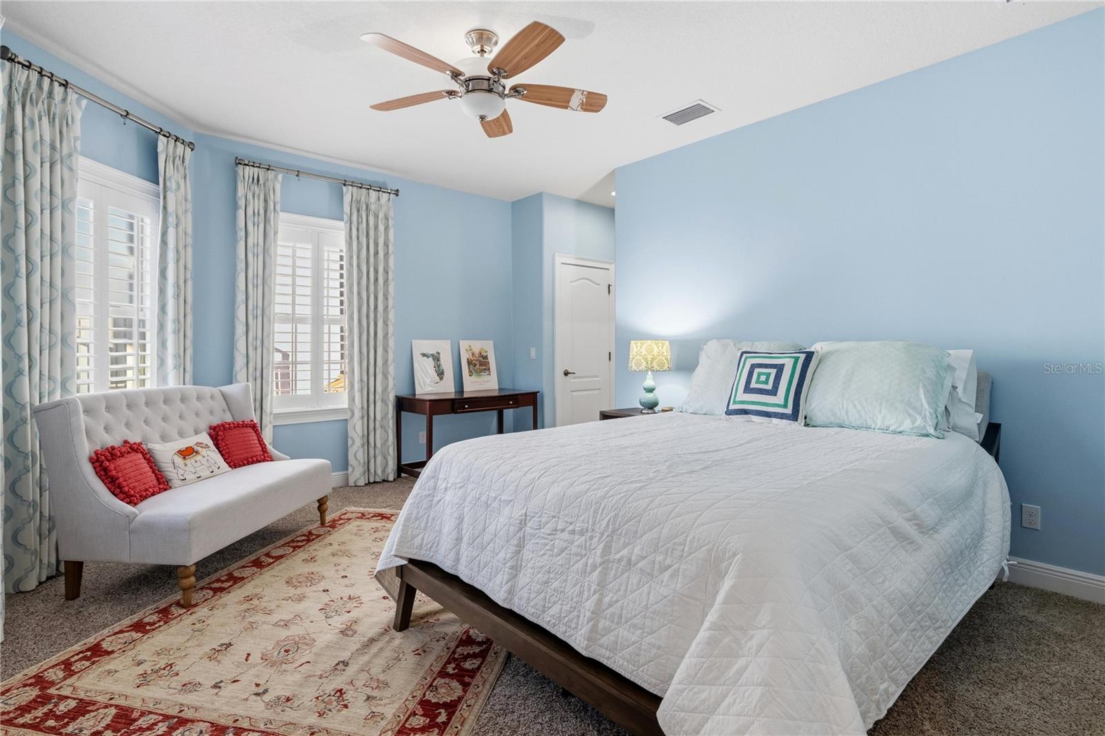 Image 40 of 70 For 217 Arezzo Court