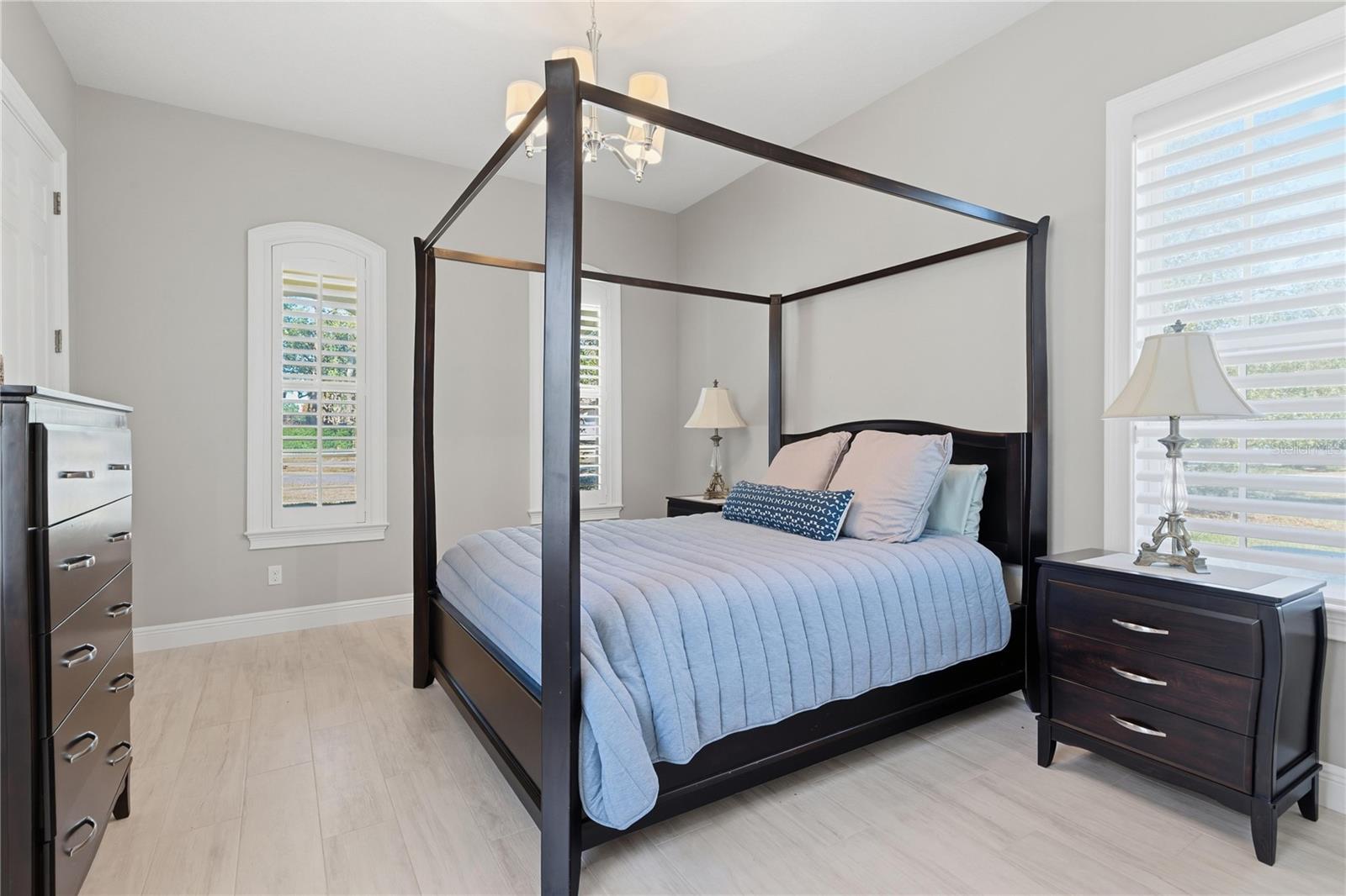 Image 8 of 70 For 217 Arezzo Court