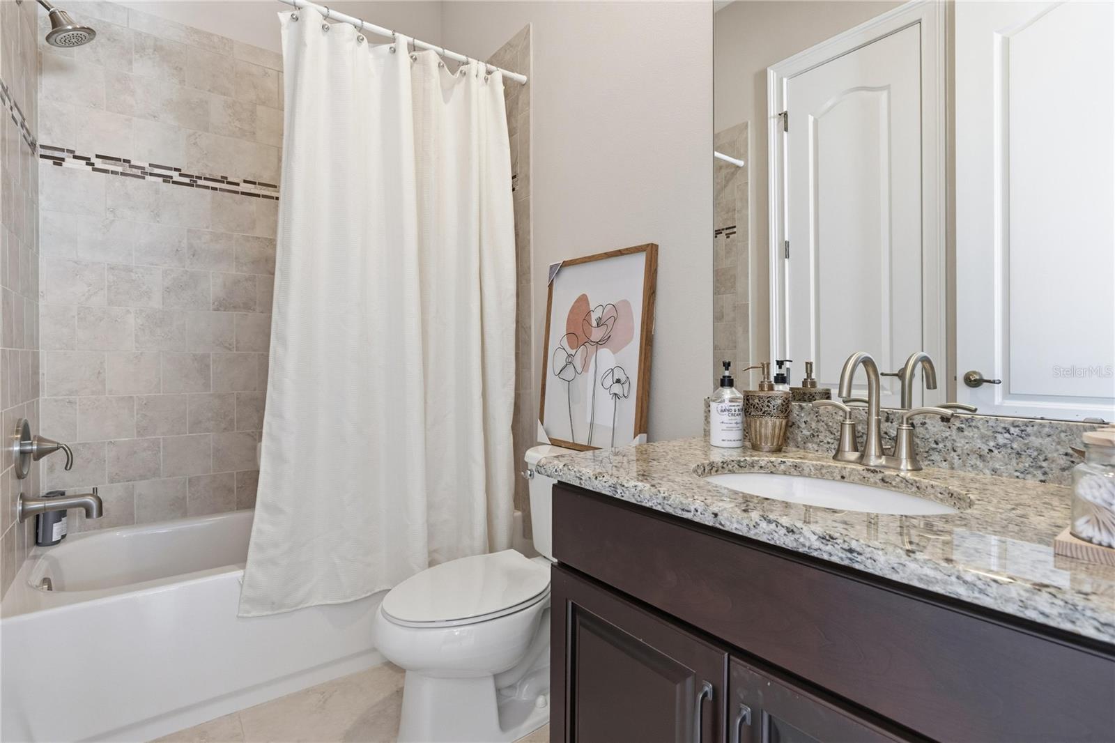 Image 9 of 70 For 217 Arezzo Court