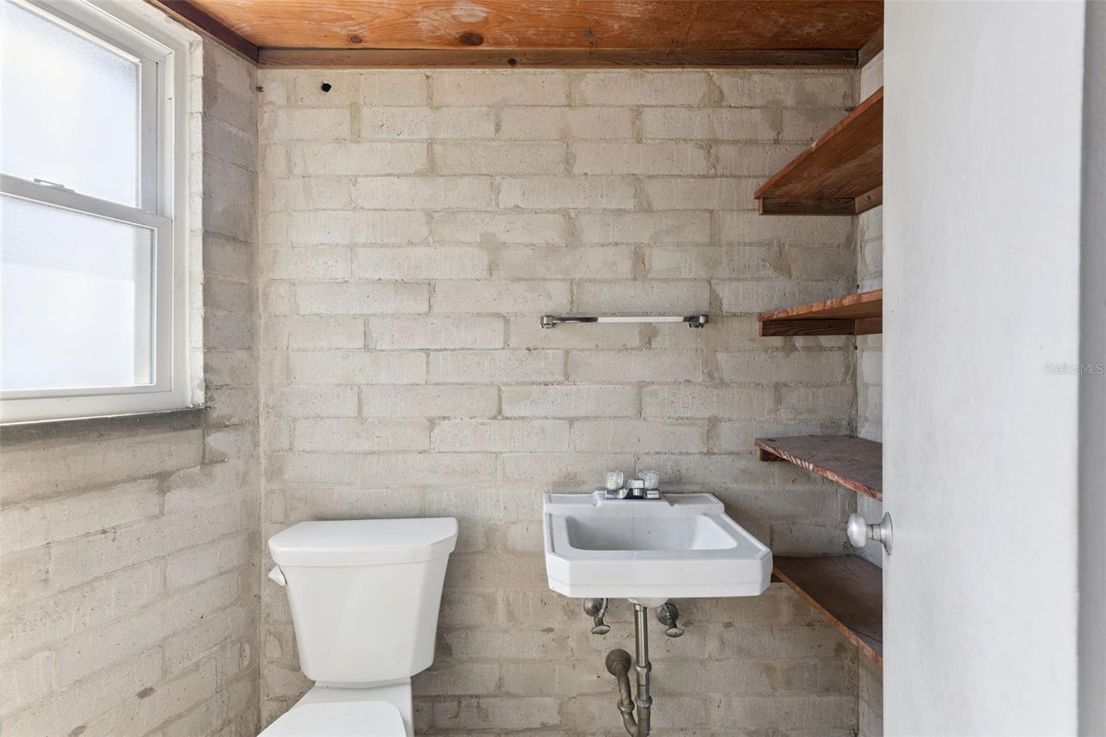 Image 16 of 23 For 1700 Morningside Drive