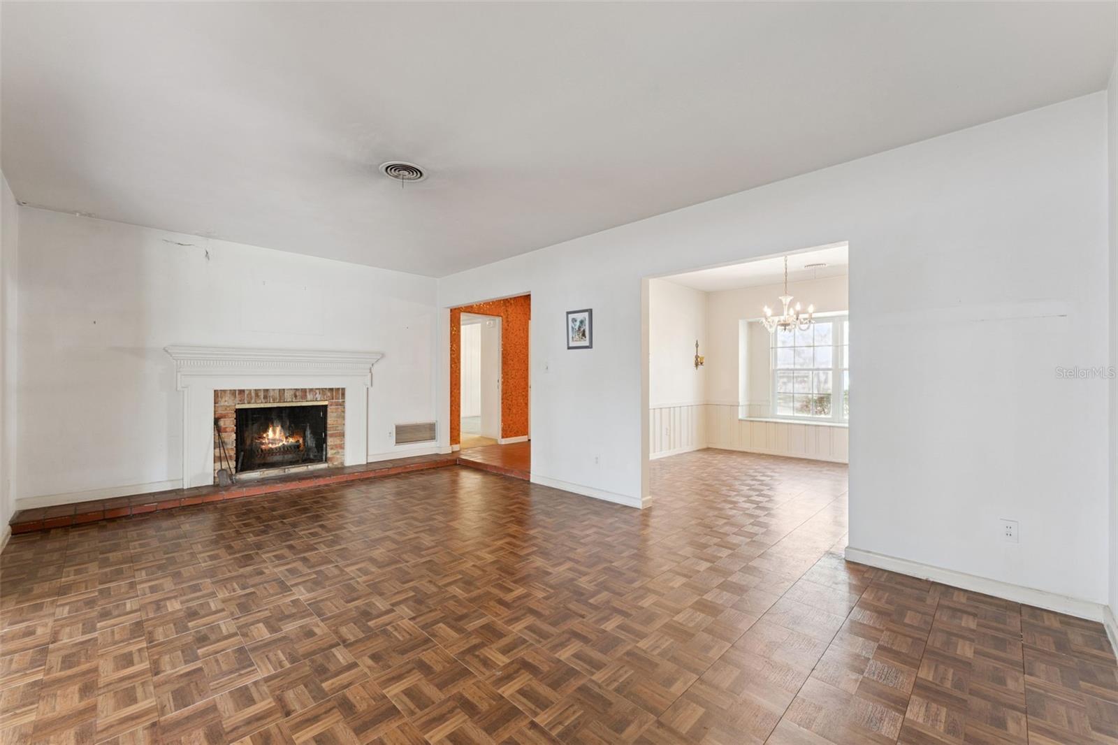 Image 2 of 23 For 1700 Morningside Drive