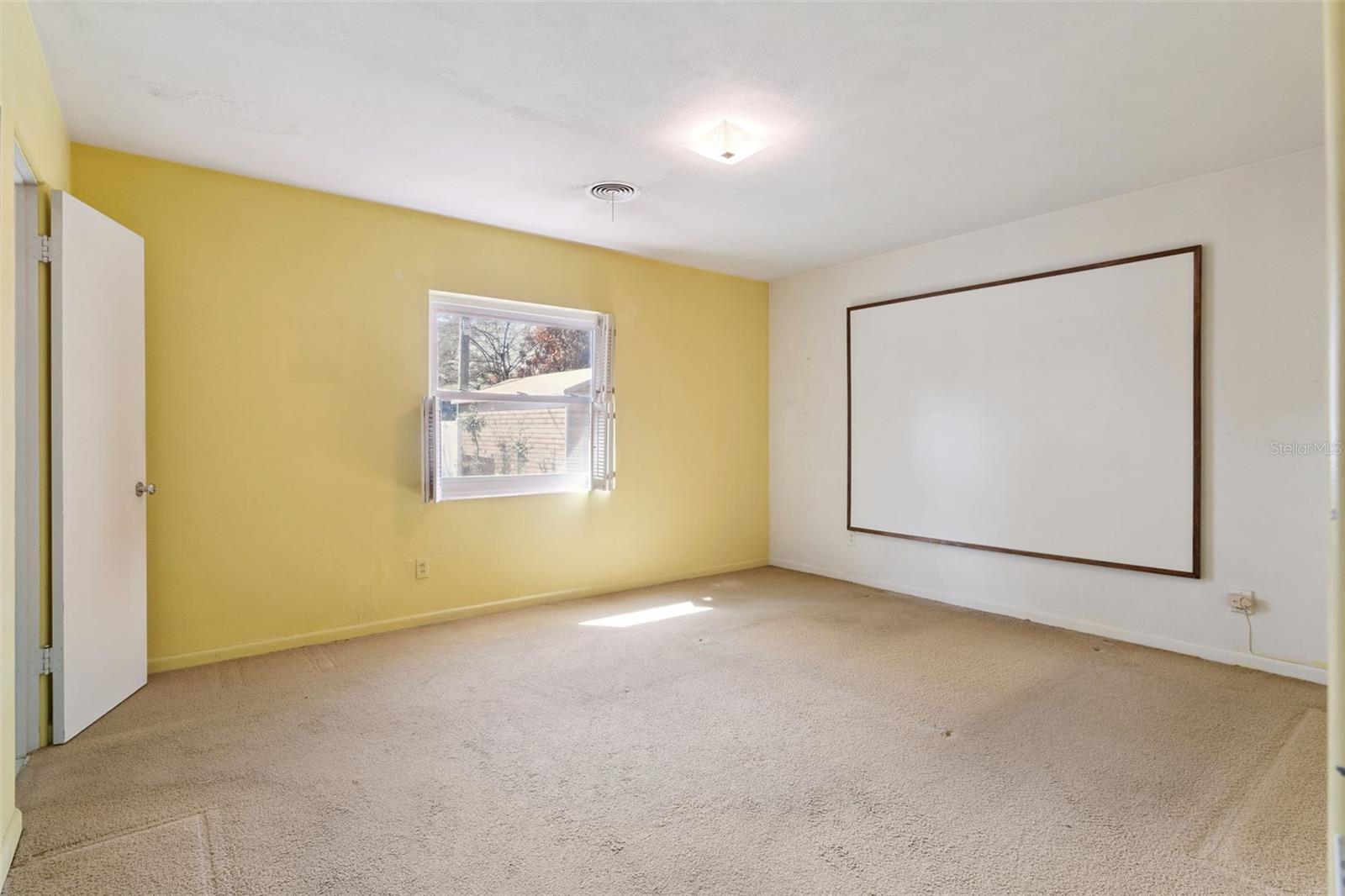 Image 9 of 23 For 1700 Morningside Drive