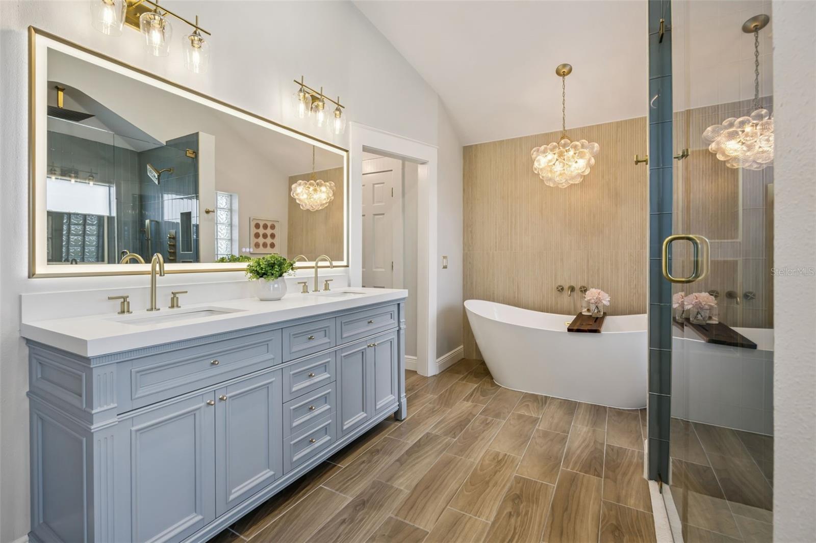 Image 33 of 74 For 14126 Lake Tilden Boulevard