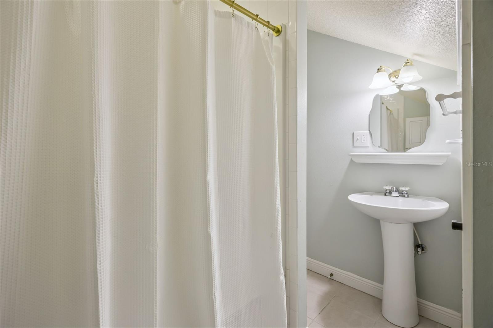 Image 42 of 74 For 14126 Lake Tilden Boulevard