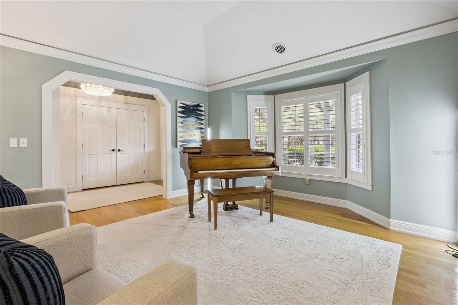 Image 8 of 74 For 14126 Lake Tilden Boulevard