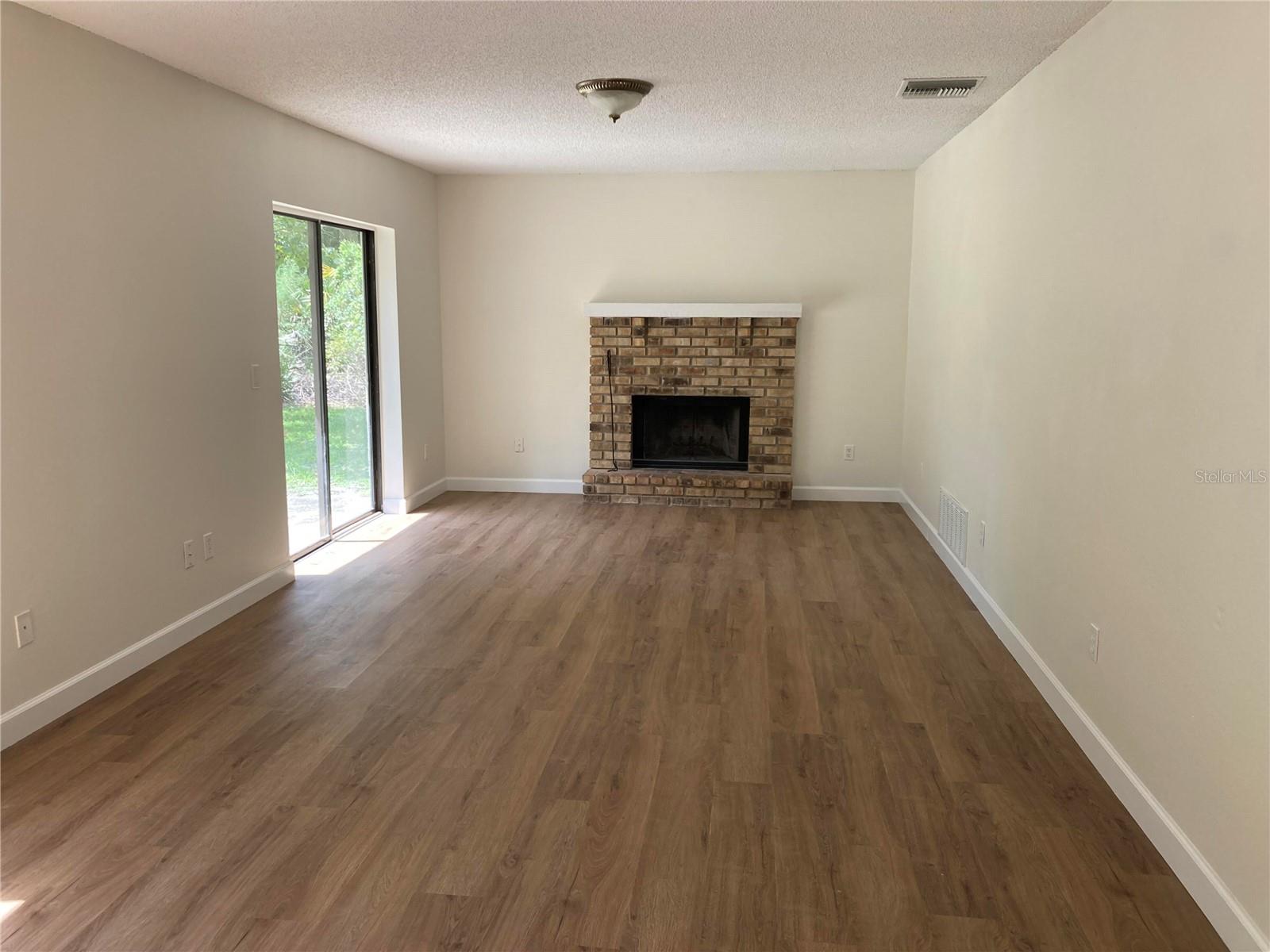 Image 6 of 21 For 1015 Gammage Point