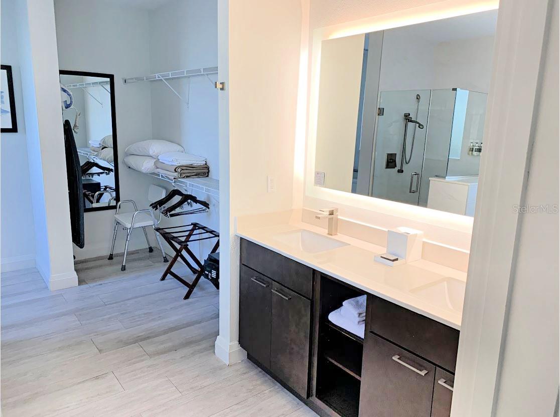 Image 19 of 62 For 14501 Grove Resort Avenue 3109