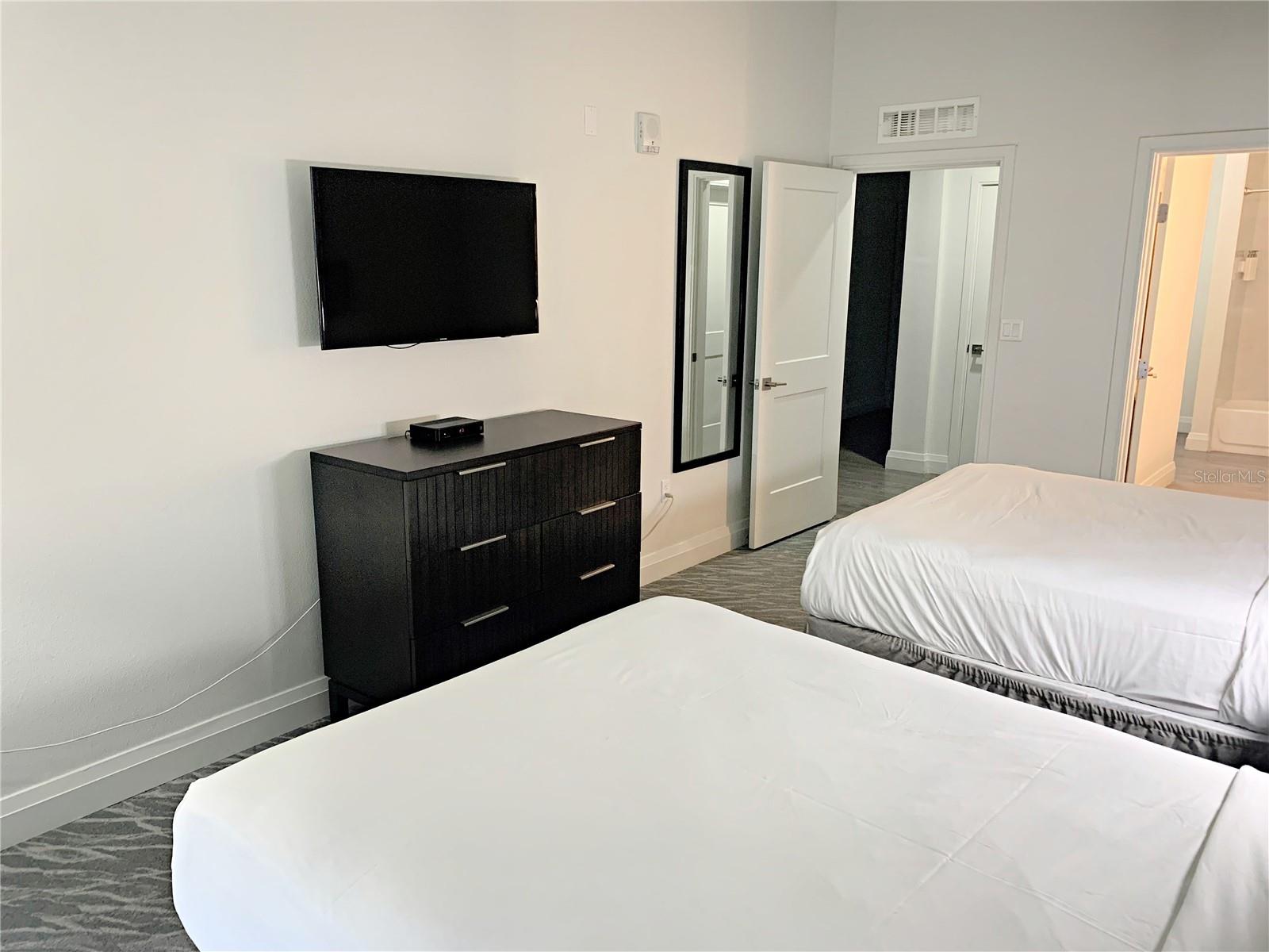 Image 28 of 62 For 14501 Grove Resort Avenue 3109