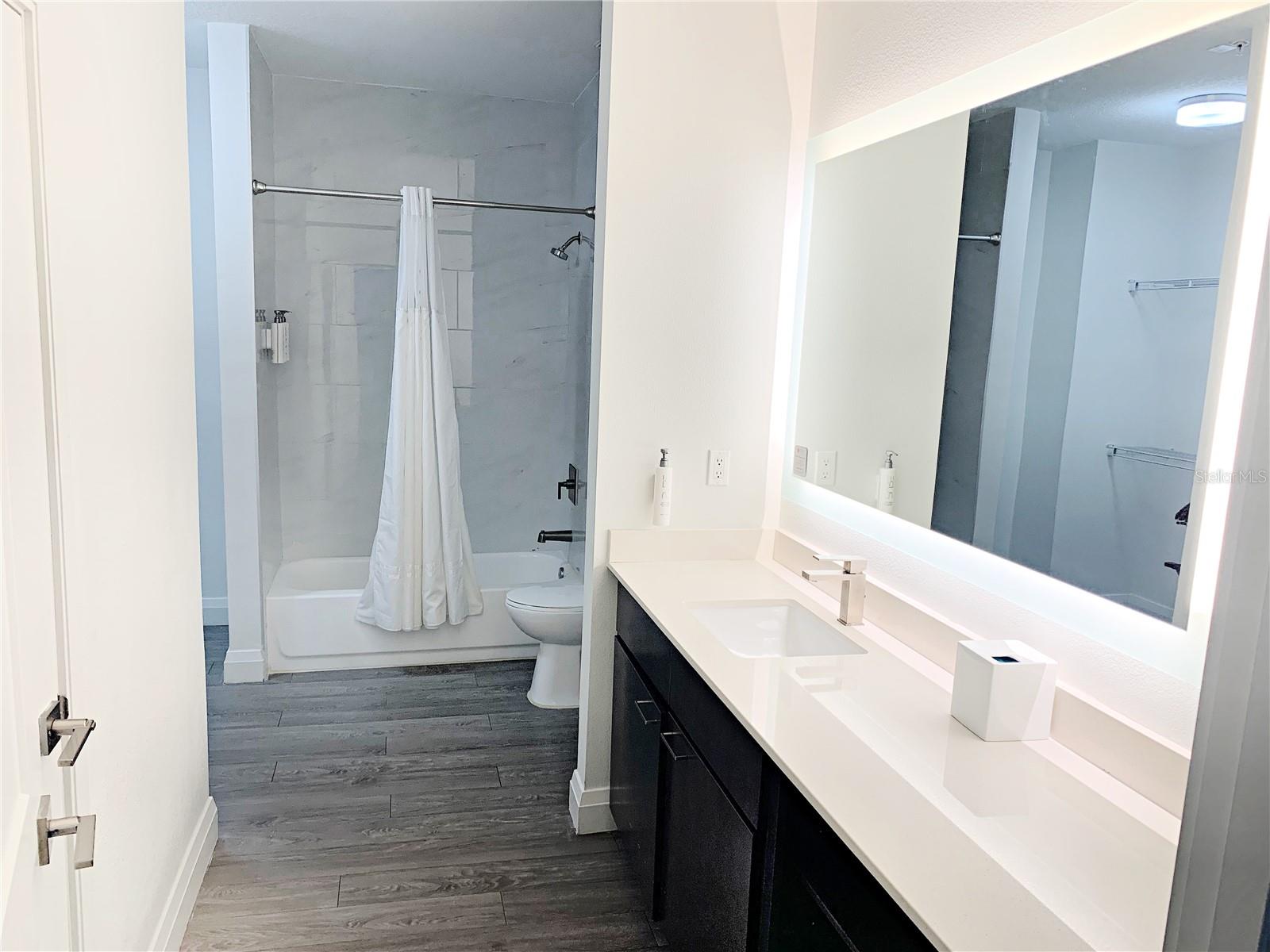 Image 31 of 62 For 14501 Grove Resort Avenue 3109