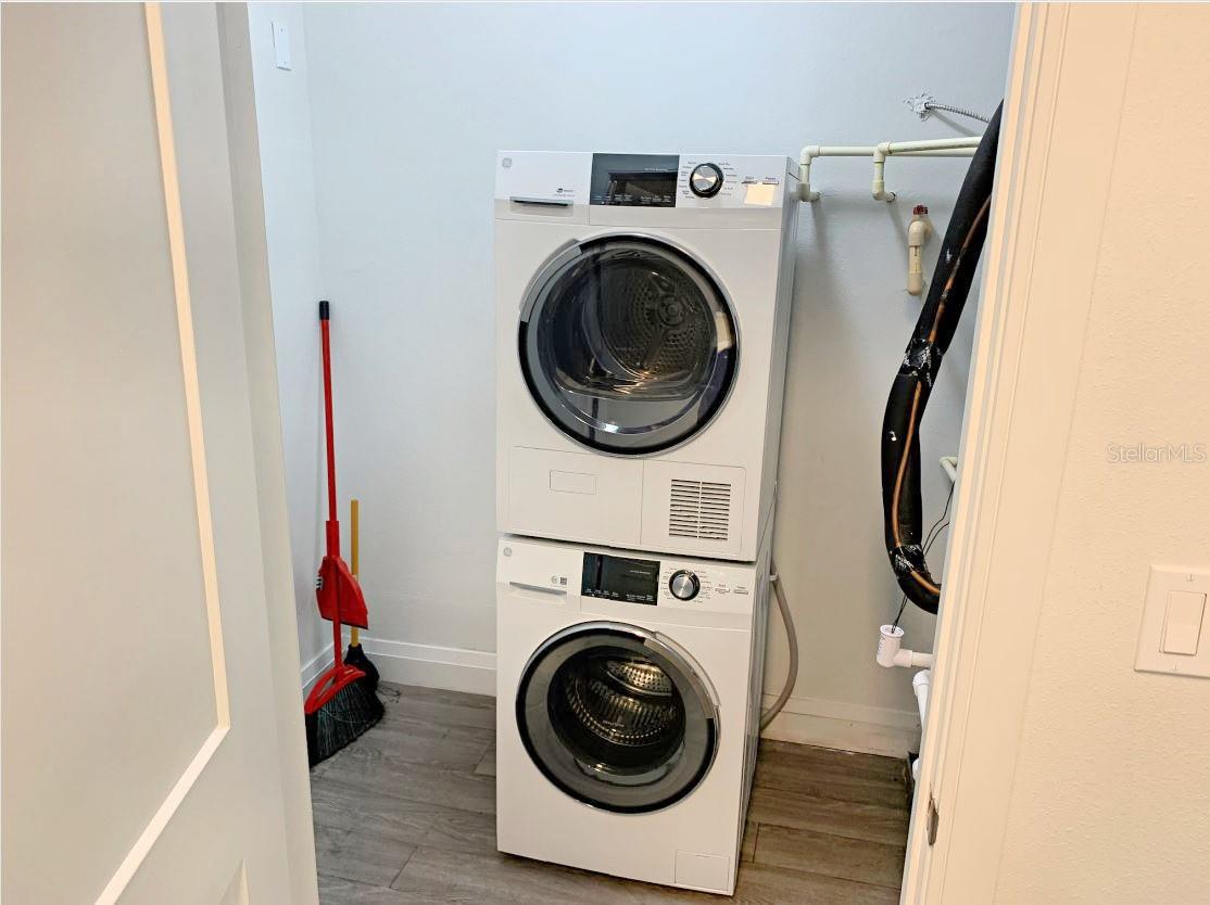 Image 8 of 62 For 14501 Grove Resort Avenue 3109