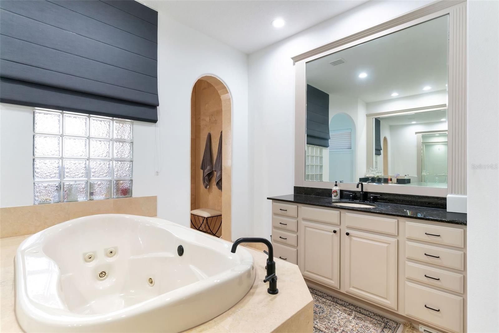 Image 27 of 58 For 5468 Tildens Grove Boulevard