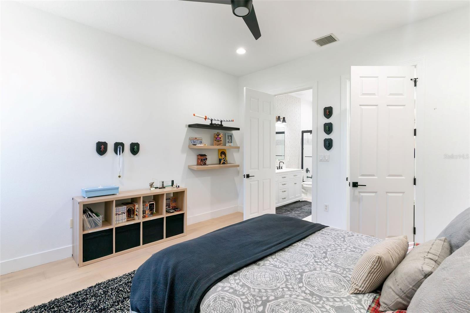 Image 46 of 58 For 5468 Tildens Grove Boulevard