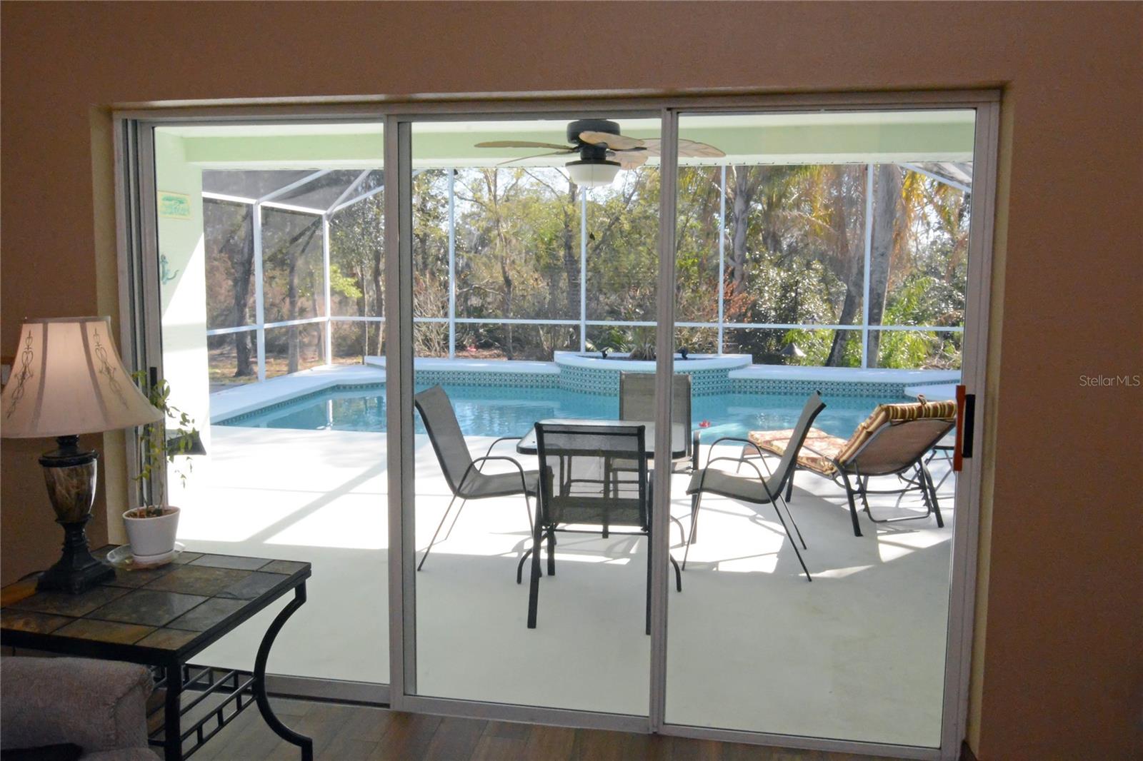 Image 24 of 37 For 19 Spring Ridge Drive