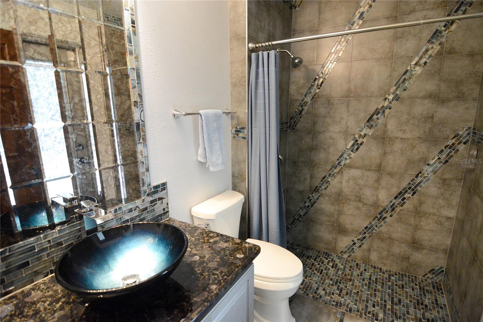 Image 35 of 37 For 19 Spring Ridge Drive