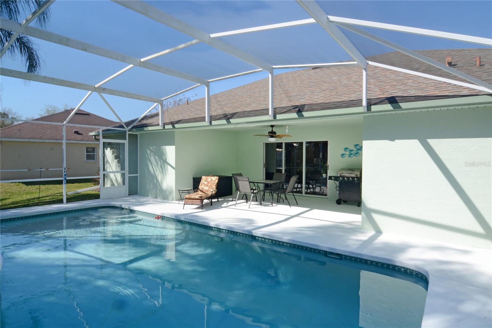 Image 6 of 37 For 19 Spring Ridge Drive