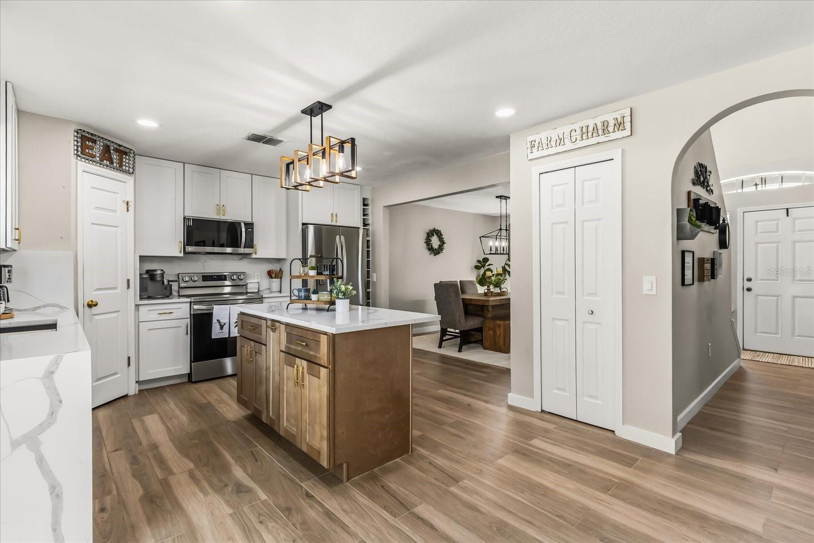 Image 19 of 59 For 7554 Lake Andrea Circle