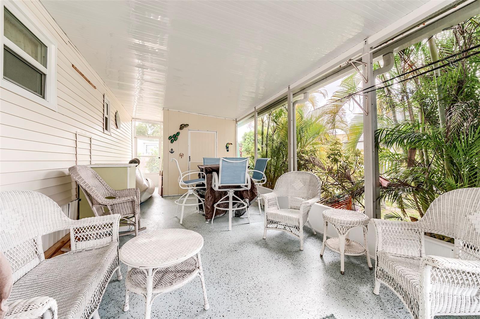 Image 26 of 38 For 24631 Seas Boulevard