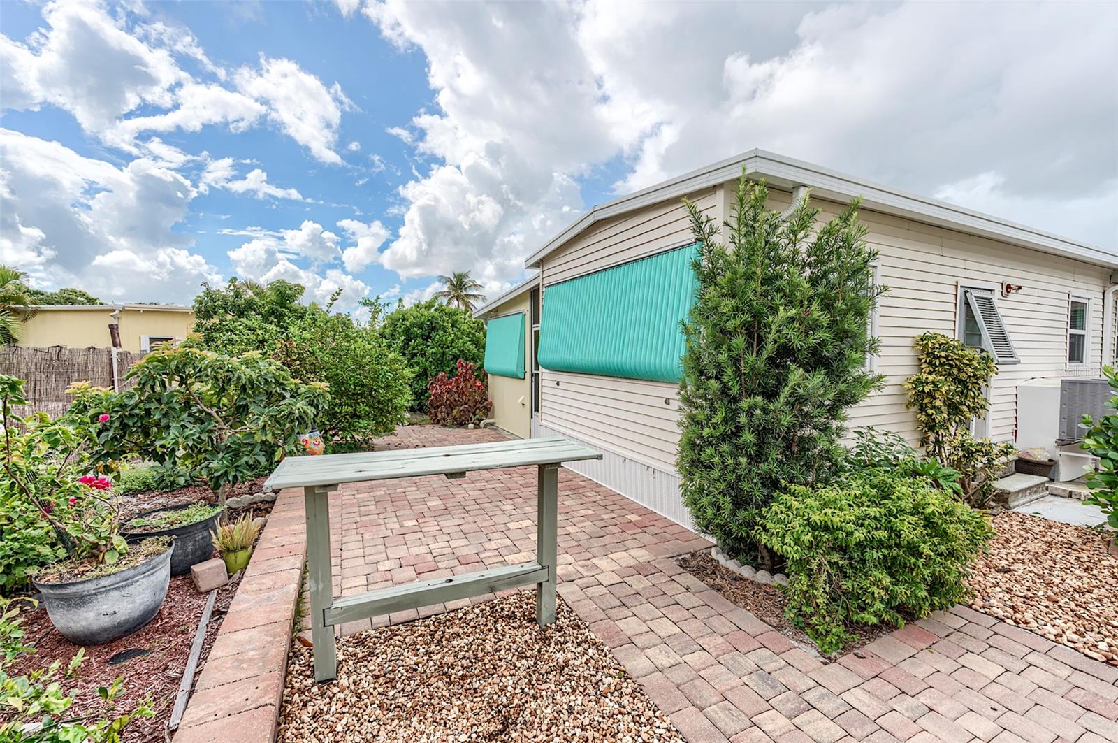 Image 29 of 38 For 24631 Seas Boulevard