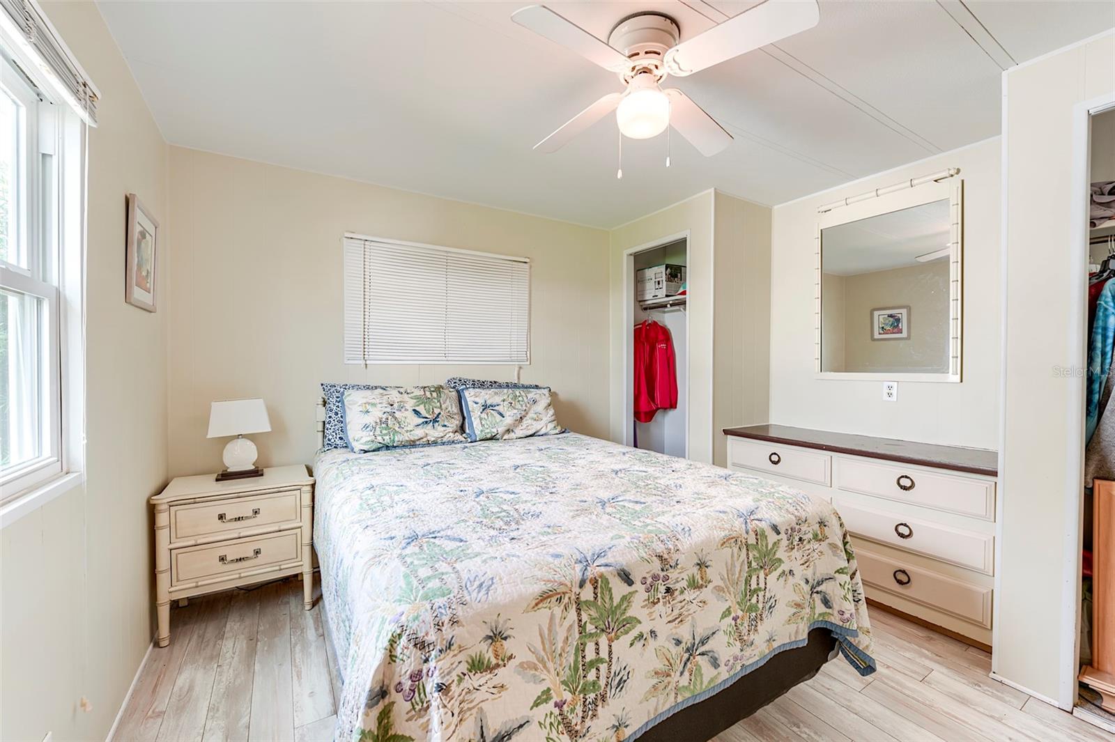 Image 6 of 38 For 24631 Seas Boulevard