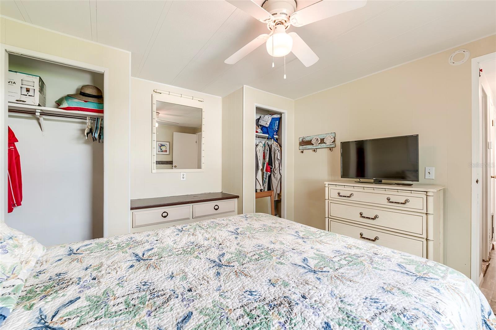 Image 9 of 38 For 24631 Seas Boulevard