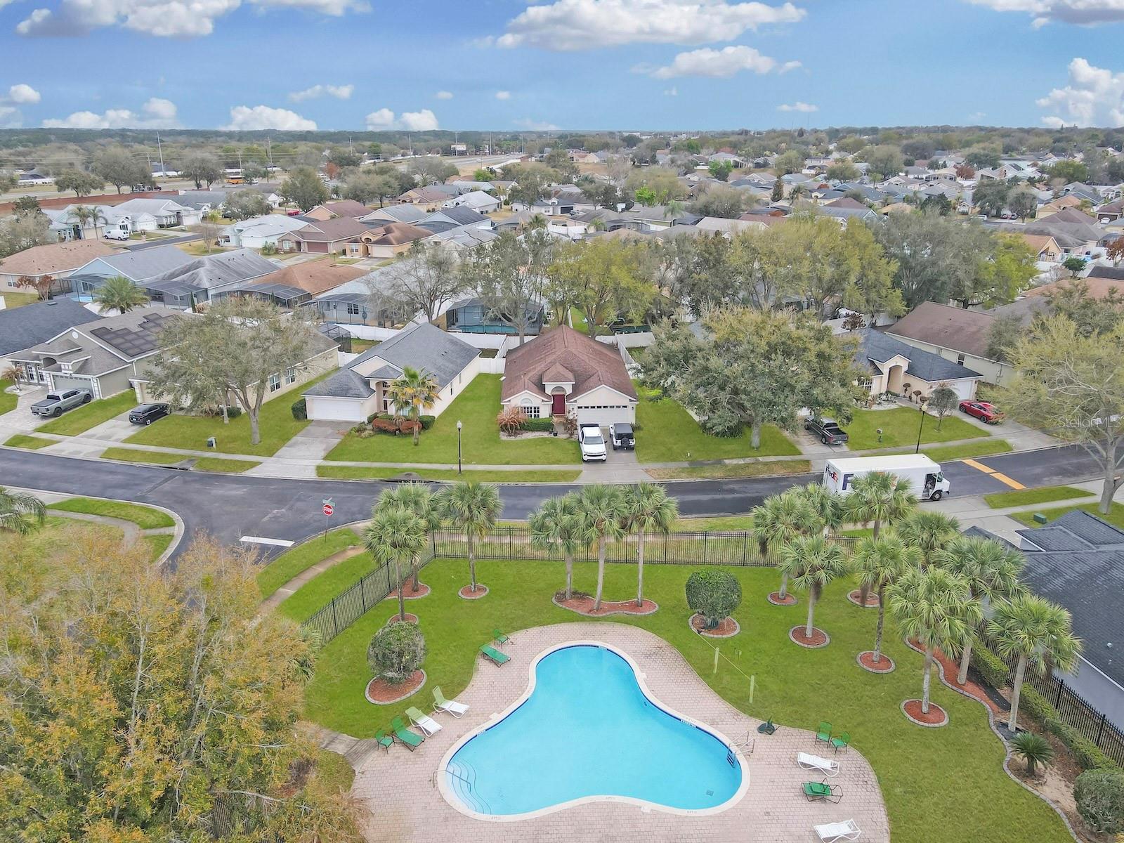 Image 12 of 47 For 15434 Markham Drive