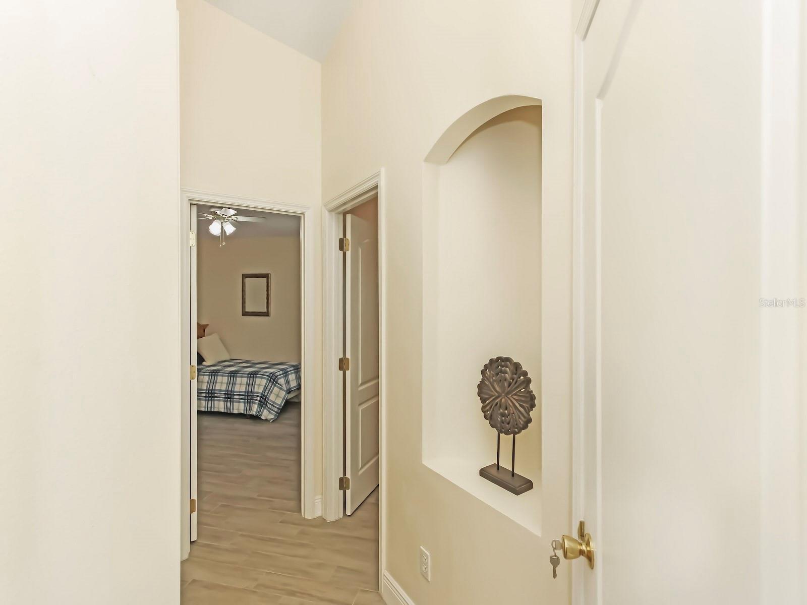 Image 36 of 47 For 15434 Markham Drive