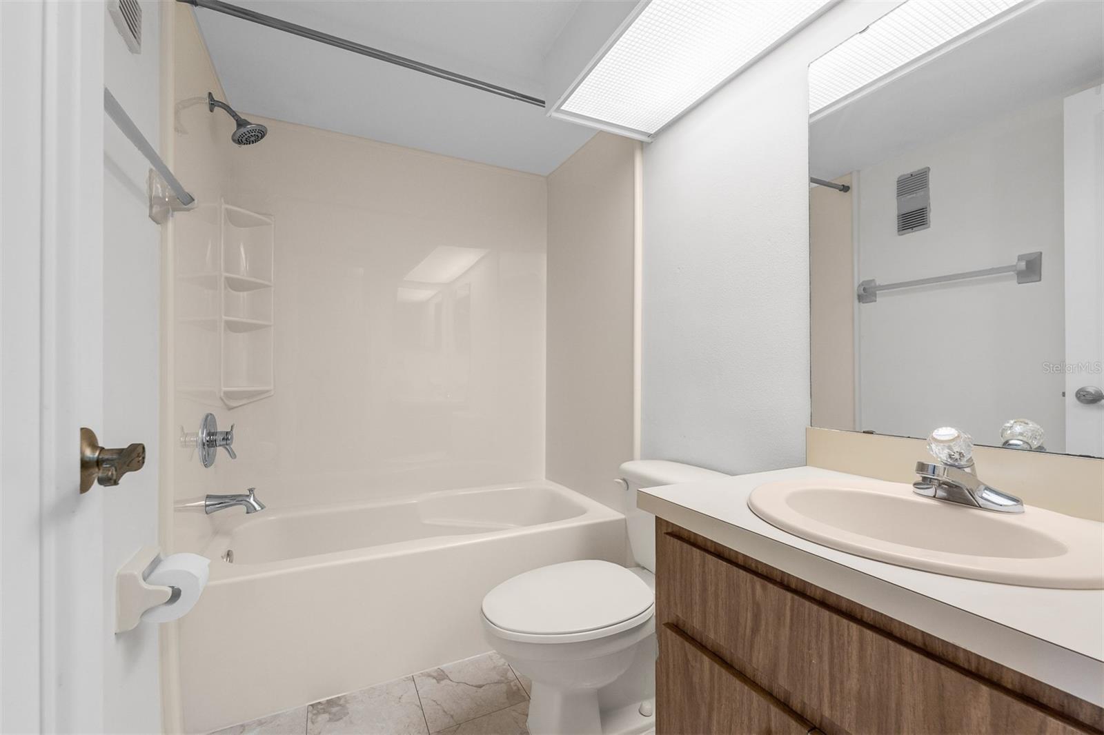 Image 20 of 24 For 3237 Candle Ridge Drive 103