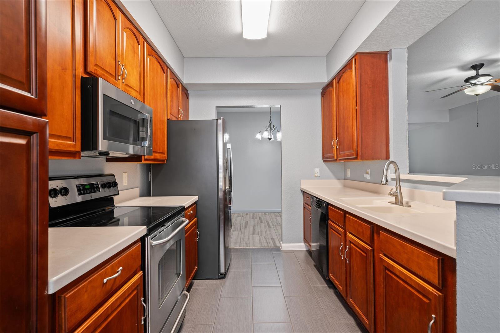 Image 11 of 28 For 2595 Metro Sevilla Drive 103