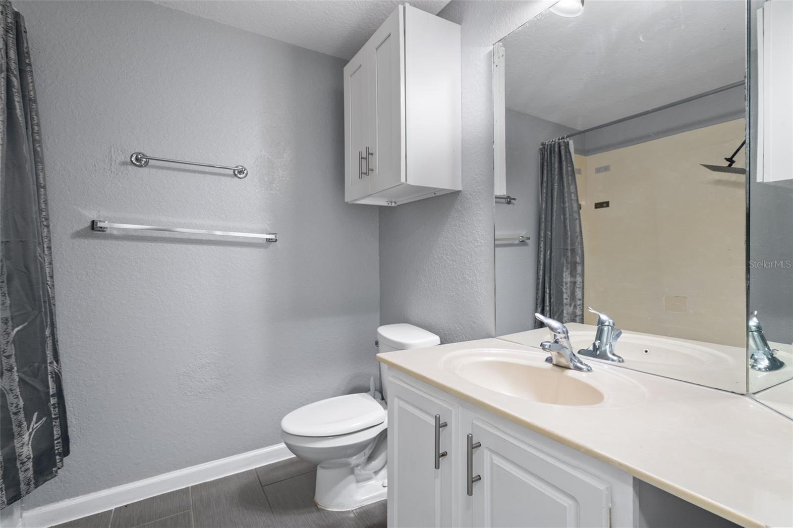 Image 6 of 28 For 2595 Metro Sevilla Drive 103